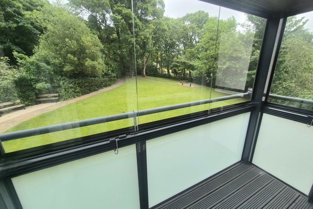 60, Wheatley Court, HALIFAX photo 4
