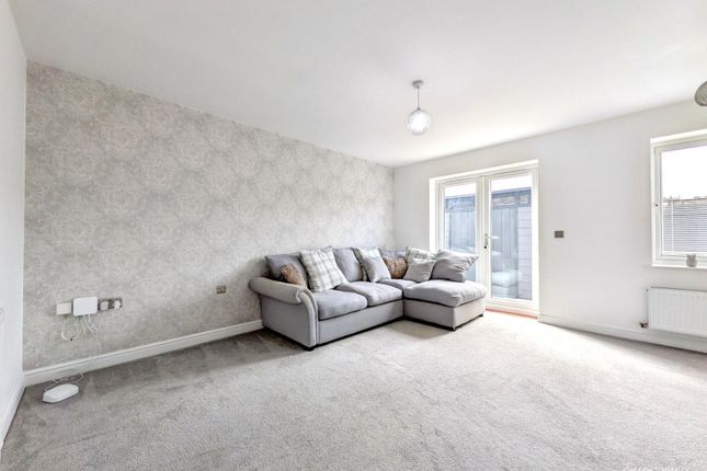 21, Meadowlands, Maryport photo 2