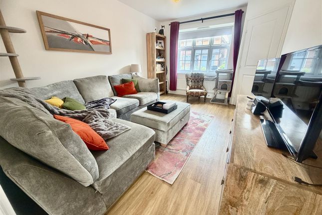 4, Hardwick Way, Leeds photo 2