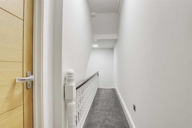 Flat for sale in Mapperley Road, Mapperley Park, Nottinghamshire