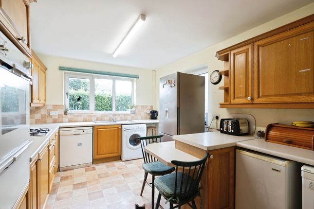 16, St. Thomas Avenue, Hampshire photo 4