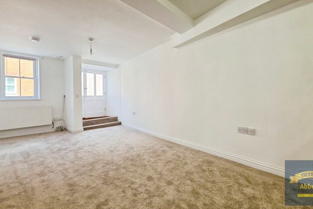 Flat 3, COLCHESTER photo 2