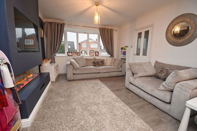 12, Howden Close, Barnsley photo 4
