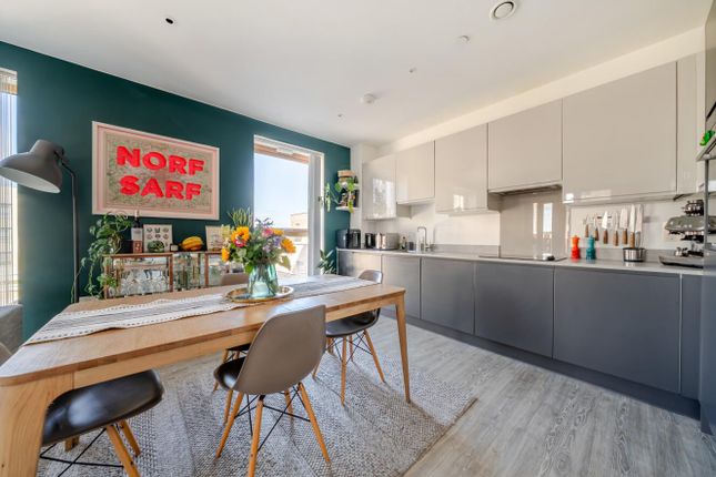 Flat 53, Starling Court 1, Nest Way, London photo 3