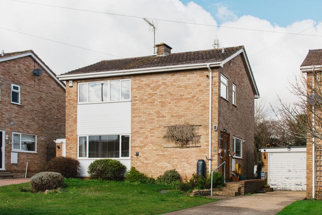 Thumbnail Detached house for sale in Briggs Close, Banbury