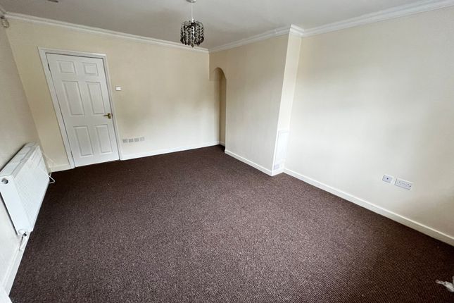 21, Old Heath Road, Wolverhampton photo 3