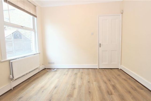 72, Trinity Road (G/F), London photo 3