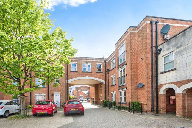 Thumbnail Flat for sale in Godwin Court, Swindon, Wiltshire