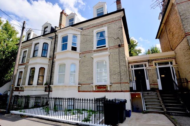 Thumbnail Flat to rent in North Road, Surbiton