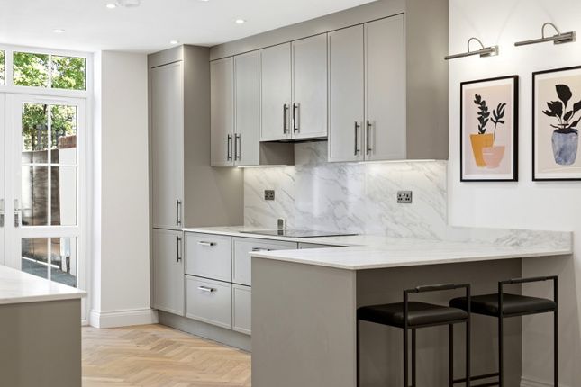 108, Cobbold Road, London photo 4