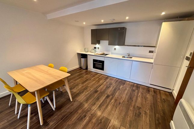 2-bed flat on 304 Summer House, 95, Pope Street, Birmingham, £200,000