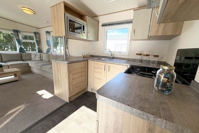 Seal Bay Resort, Warners Lane, Chichester photo 4