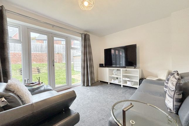 12 John Haselden Crescent, Ashford photo 2