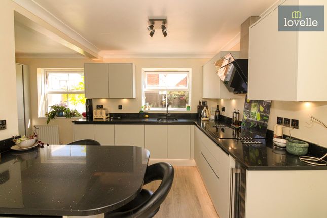 28 Eresbie Road, Louth photo 4