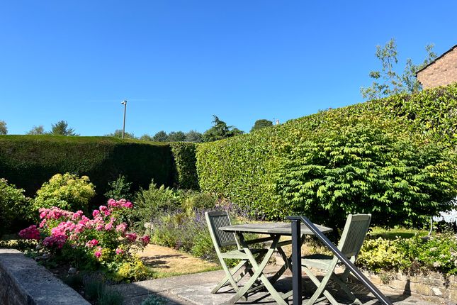 1, Springfield Close, Crich, Matlock photo 2