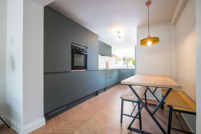 21, Coston Walk, London photo 2