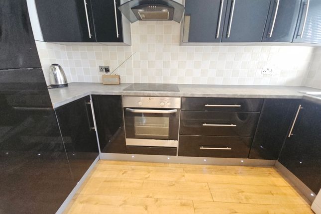 Flat 3,4, Mauldeth Road West, Manchester photo 2