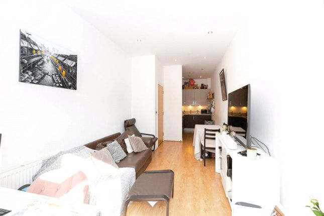 Flat G03, Werner Court Cottage, 2, Aqua Vista Square, London photo 4