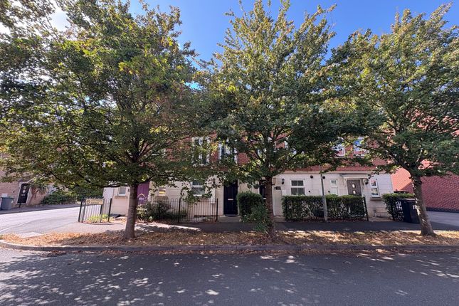 3-bed house on Nottingham, £1,250/mo