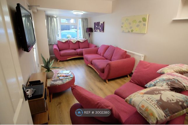 Brompton Close, Aylesbury photo 4