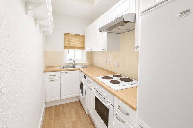 19, SOUTHAMPTON photo 2
