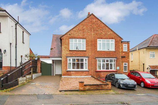 2-bed house on 119 Wharf Road, Higham Ferrers, Higham Ferrers Rushden, £250,000