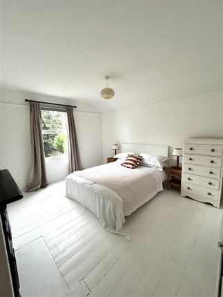 95, Mildred Avenue, Watford photo 5