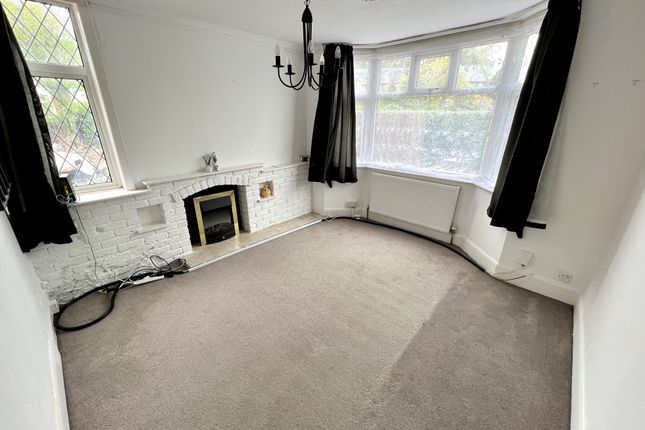 85, Coventry photo 2