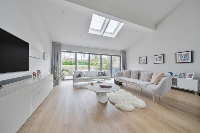 3-bed house on 1, Hill Top Place, Westerham, £850,000