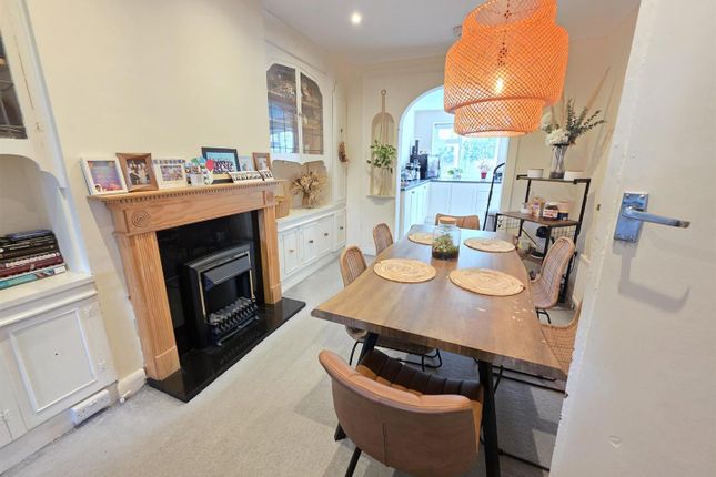 5, Russell Road, London photo 2