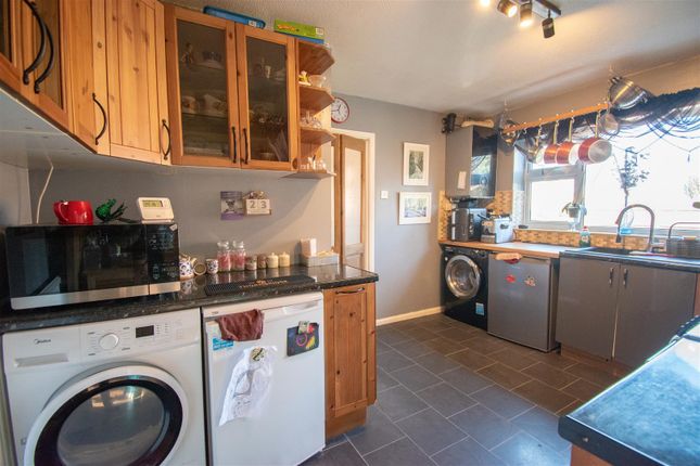 9, Woburn Close, Alfreton photo 4