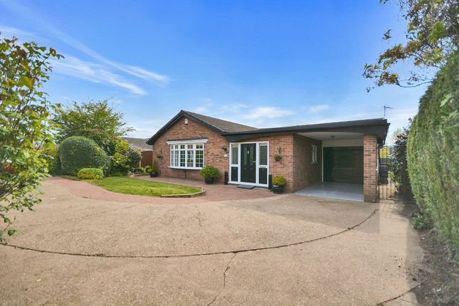 Detached bungalow for sale in Willow Holt, Lowdham, Nottingham