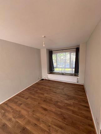 Fellmore Grove, Leamington Spa photo 4