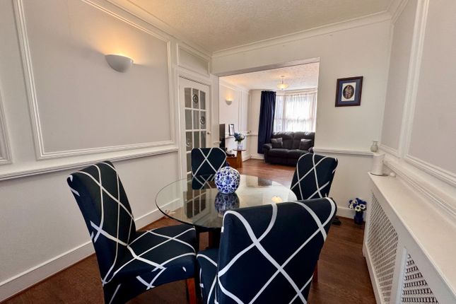 123 Kirkham Street, Greenwich, London photo 4