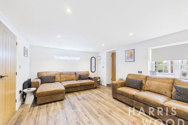 Holly Oaks, The Causeway, Colchester photo 3