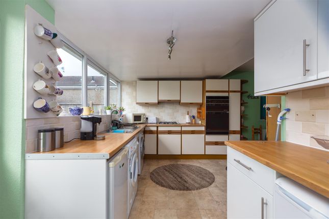 11, Longacre Close, Carnforth photo 2