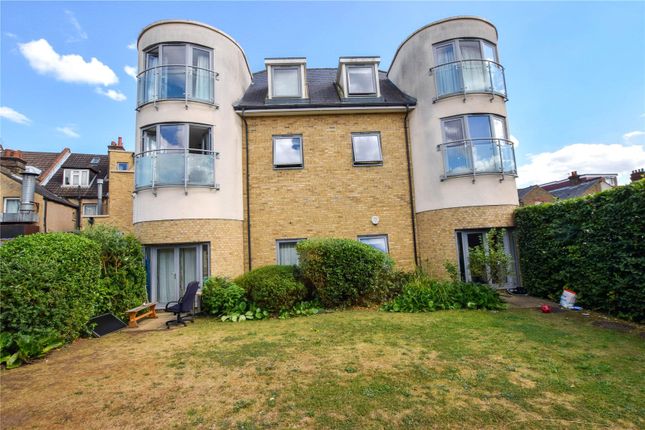 Thumbnail Flat to rent in Salisbury House, 160 Harwoods Road, Watford, Hertfordshire