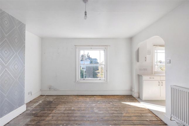 Flat C, 38, Lorn Road, London photo 4