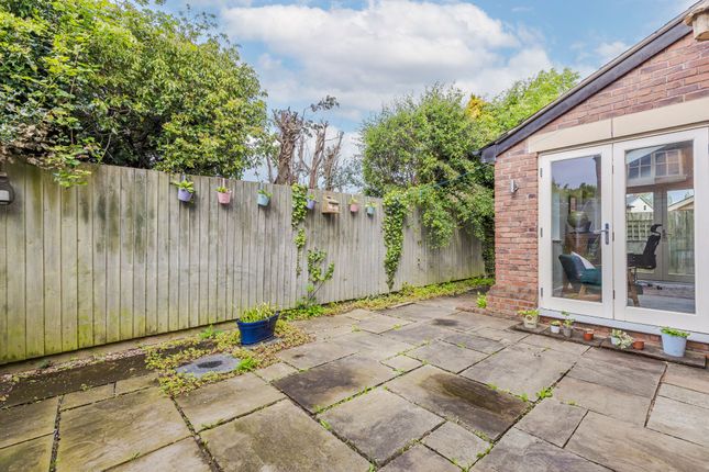3 Reliance Court Chester Road, Tarporley photo 3