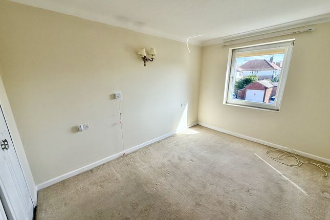 Flat Flat 39, Homesearle House, Goring Road, Worthing photo 4