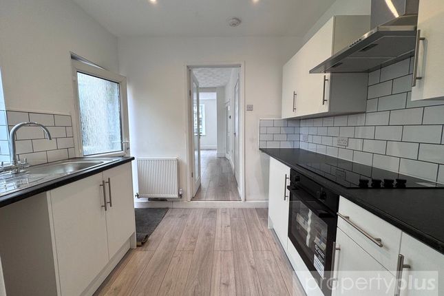 18, Eileen Place, Treorchy photo 2