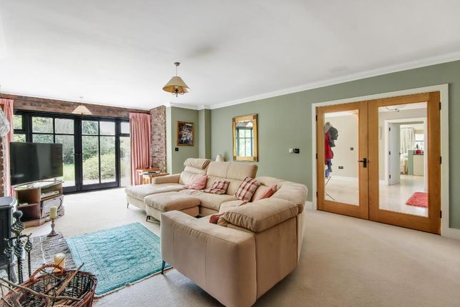 The Milton, Rye Road, Hawkhurst photo 3
