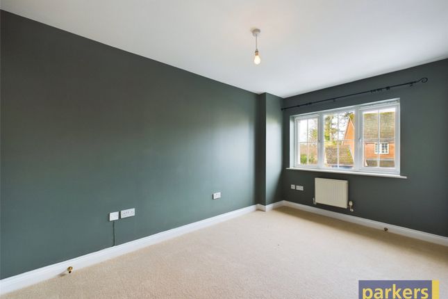 Town house for sale in Whitley Park Lane, Reading, Berkshire