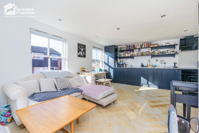 Apartment 1, Library Place, 44 London Road, Alderley Edge photo 4