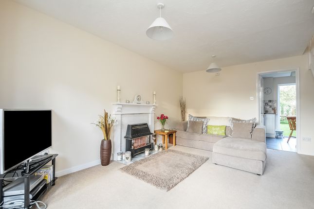 31, Ascot Close, Stratford-Upon-Avon photo 3