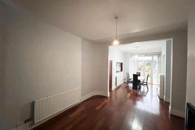 Detached house to rent in Lyndhurst Road, London