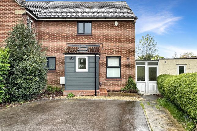 Thumbnail Semi-detached house for sale in Dudley Road, Cambridge