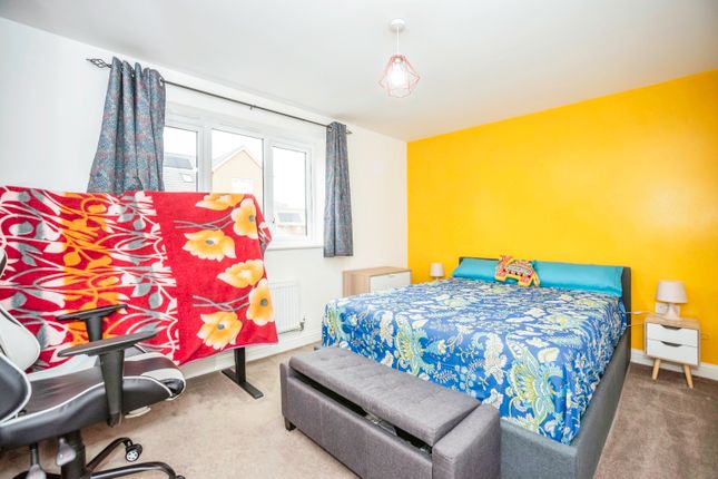 End terrace house for sale in Newham Way, Erith