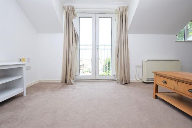 14, Ridley Close, Barking photo 4