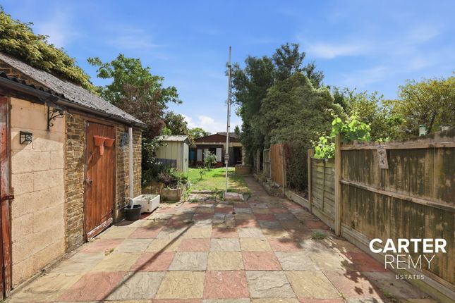 99, South Road, South Ockendon photo 4